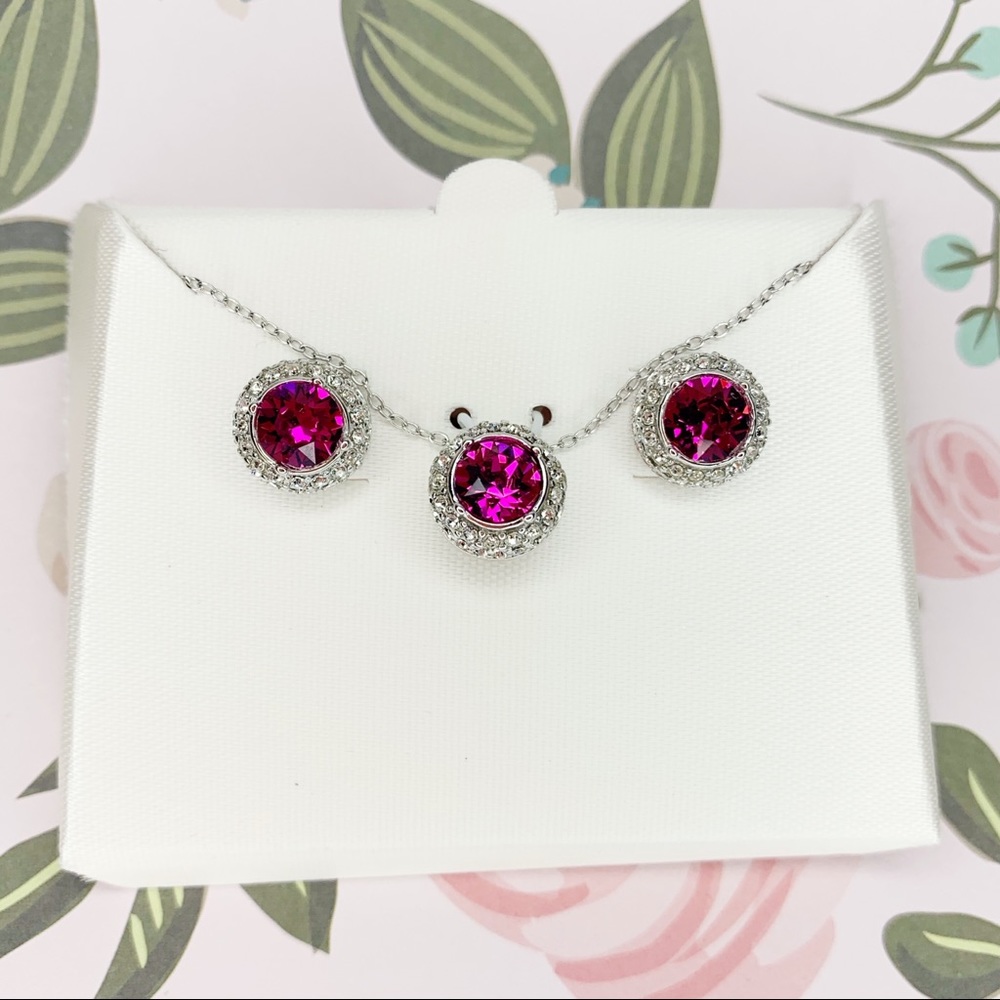 Swarovski Crystal Necklace & Earring Set